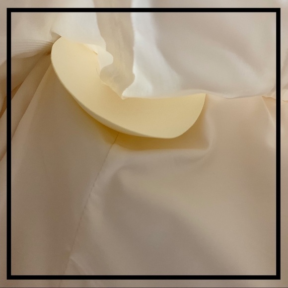 AQUA Dresses Ivory Spaghetti Strap Lace Dress - Picture 7 of 8